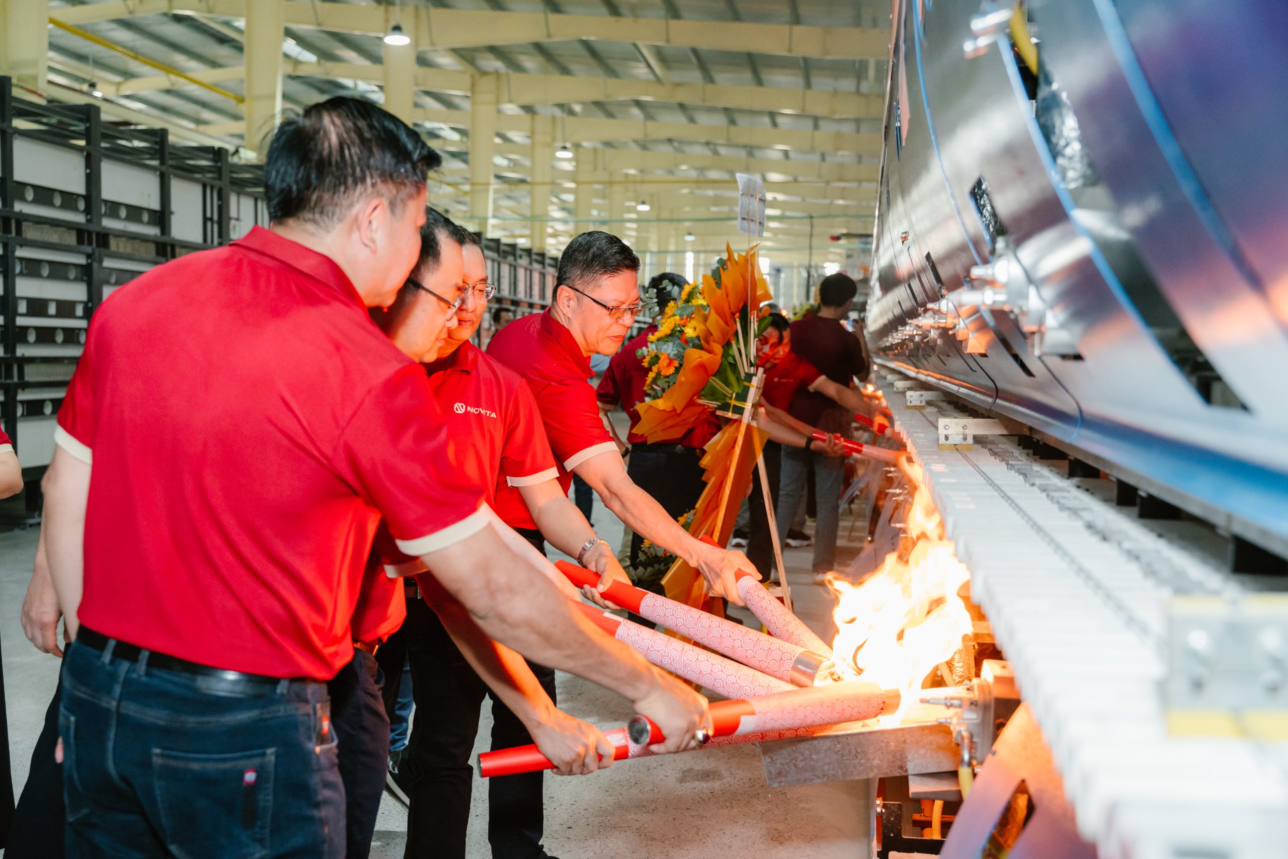 Toàn cảnh buổi lễ nhóm lò đối tác Novita tại nhà máy gạch