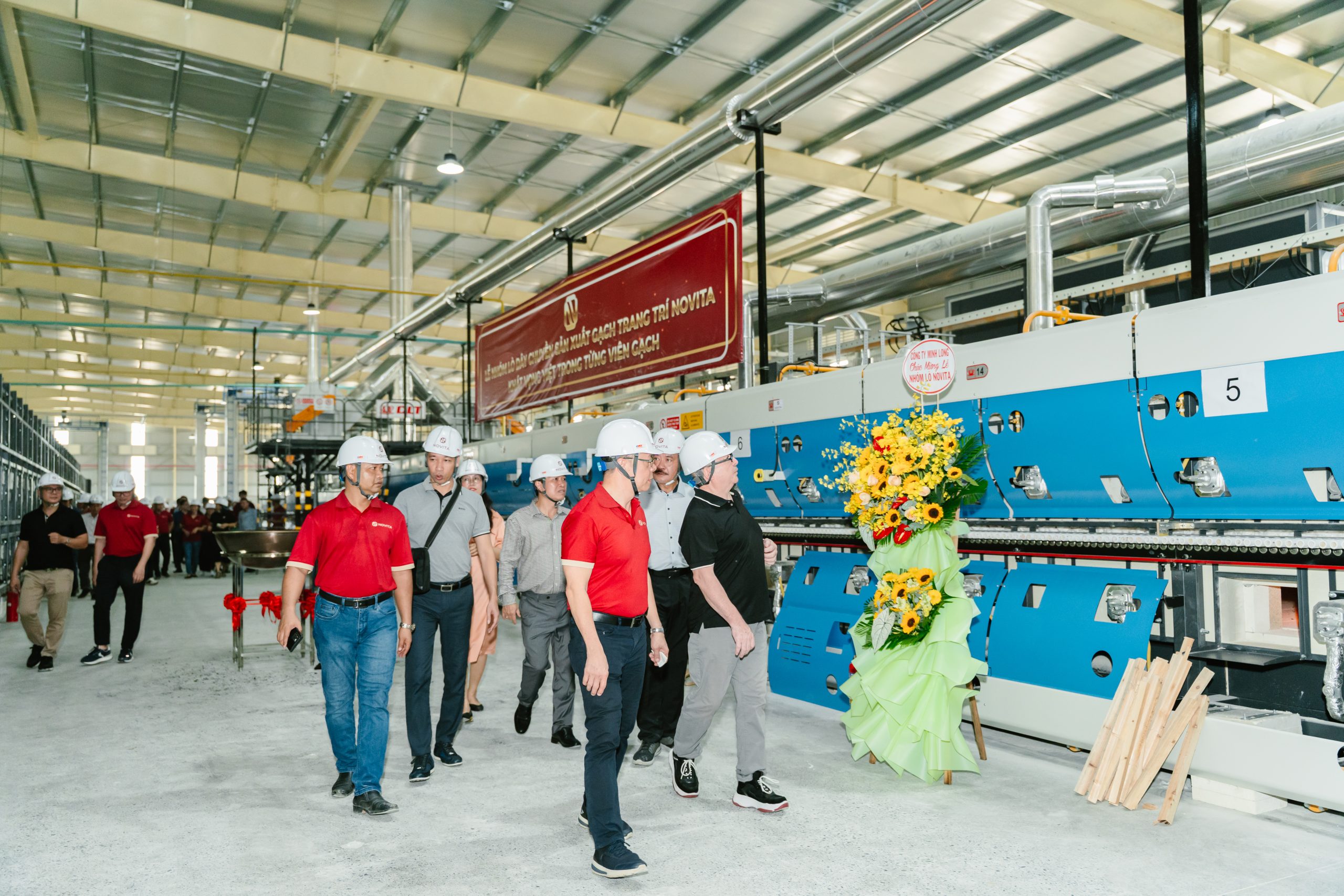 Đội ngũ Novita trong lễ nhóm lò đầu năm – khởi động hành trình mới